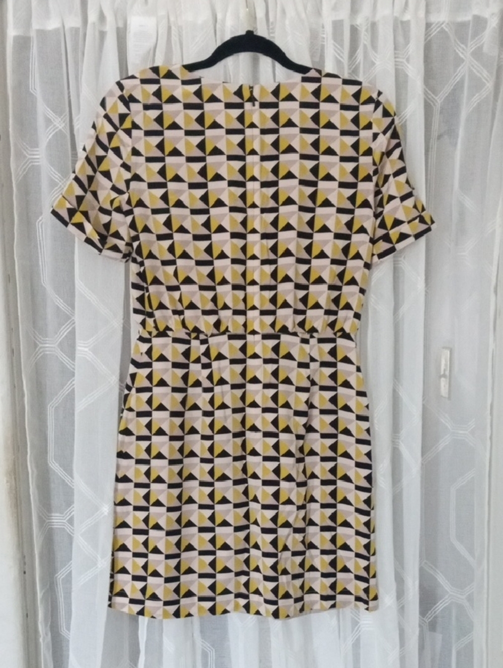 Fossil 100% Silk Geometric Mini Dress in Cream, Gray, Black and Yellow Size 2 - Picture 4 of 9